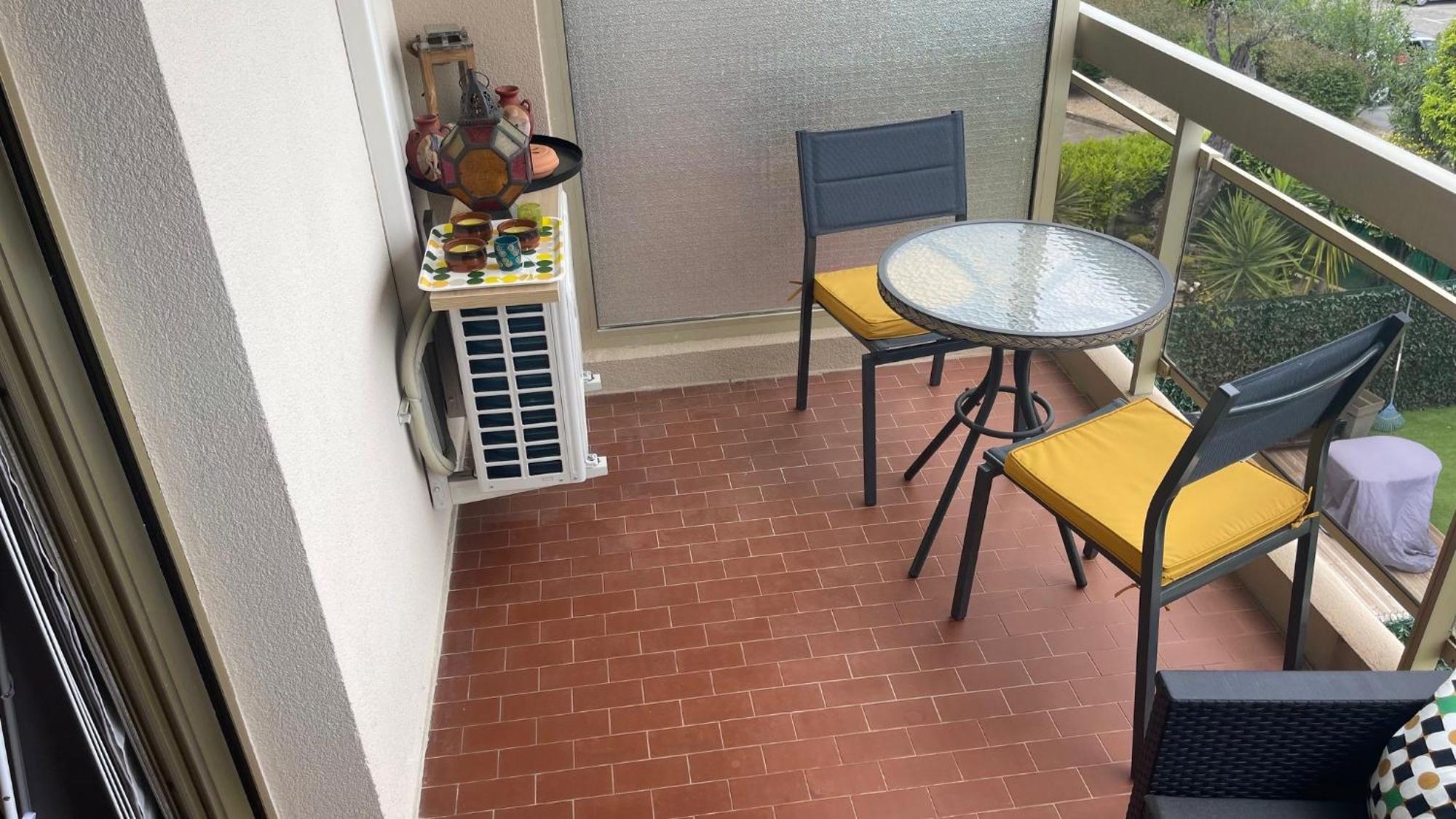 Joli Studio Vue Mer, Piscine, Tennis, Parking Antibes Dış mekan fotoğraf